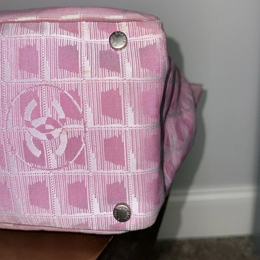 Chanel vintage travel line tote in pink and white